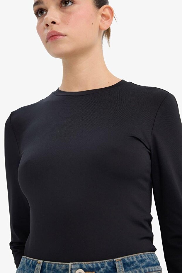 Fitted Basic T-Shirt (26 Sp) - 4