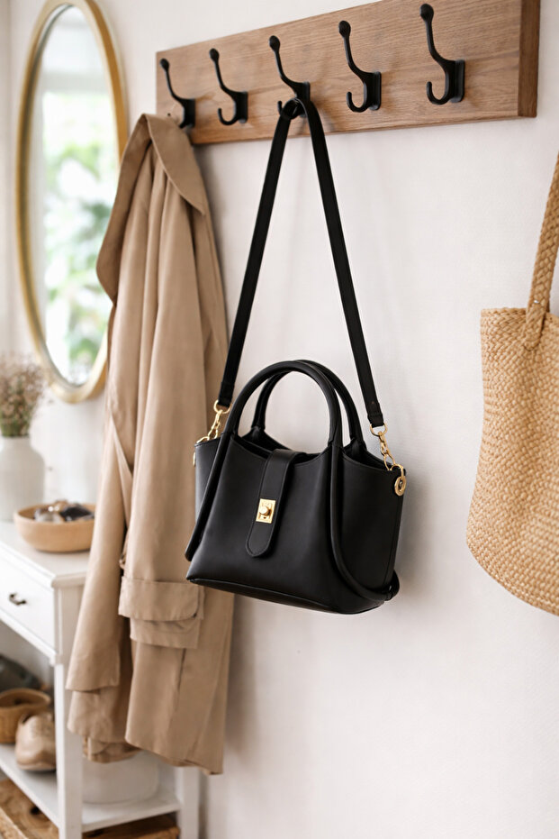 Sade Zarif El Çantası - 2