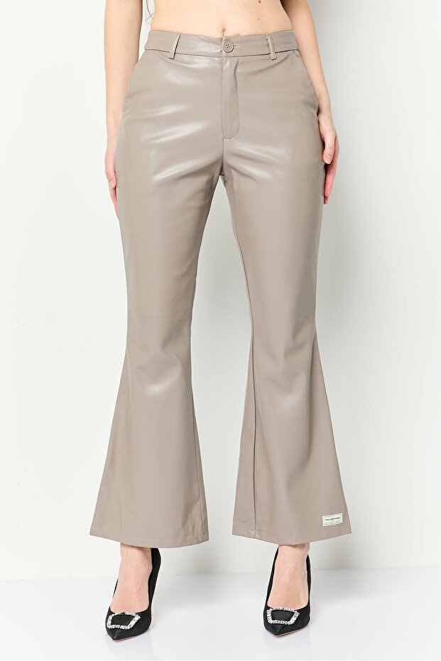 Women Regular Fit Solid Flared Pants, Grey