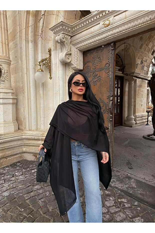 Black Vorteks Knitwear Poncho
