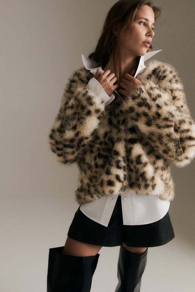 Hooded jacket