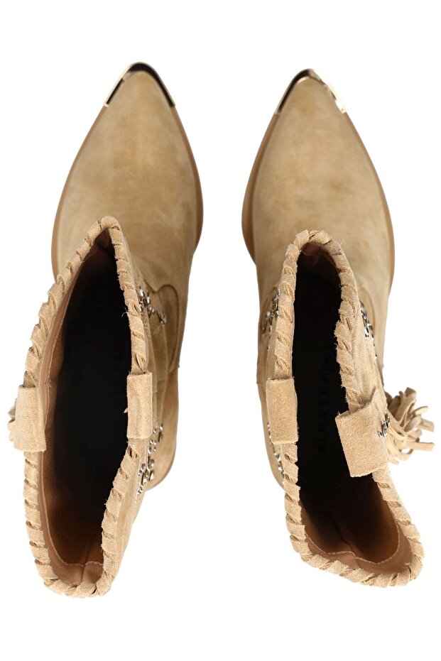 Boots - 6