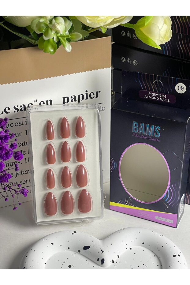 BAMS | PREMIUM ALMOND NAILS | BN09