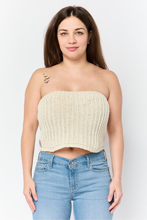 Women Straight Across Strapless Crop Top, Beige