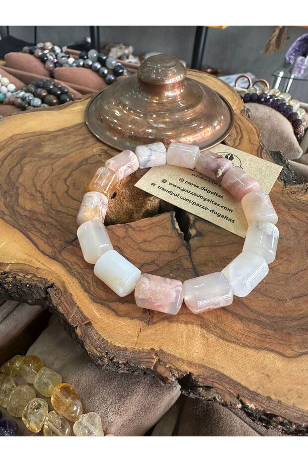 سوار من حجر الساكورا الأحمر (الخشب الأحمر) الطبيعي