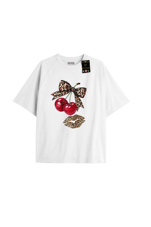 White Oversized T-Shirt Cherry Ribbon Lip Special Design