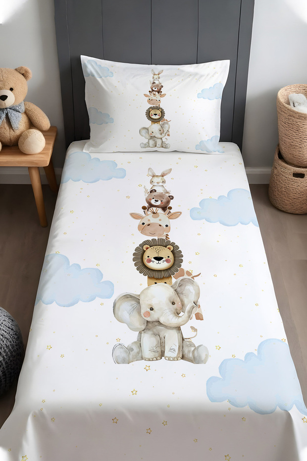 Little Friends Tower Patterned Bedspread and Pillowcase