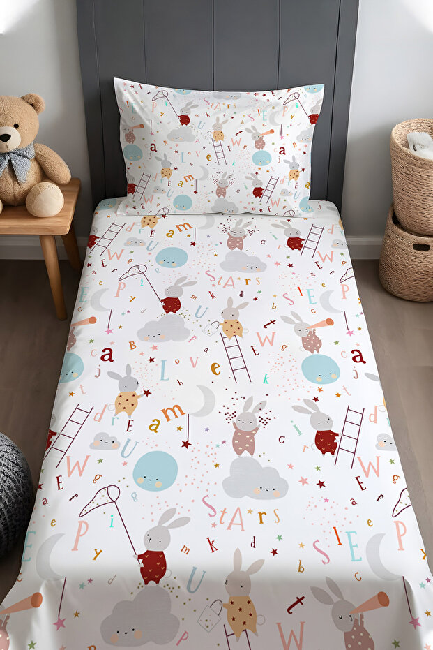 Sleepy Rabbits Patterned Bedspread and Pillowcase