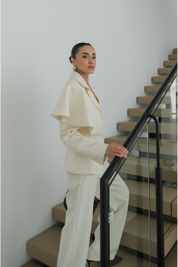 Ecru Cape Jacket and Trousers Set - 5