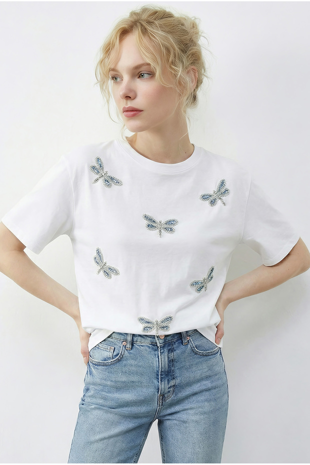 Women's White Beaded Stone Embroidered Dragonfly Patterned Comfortable Fit T-Shirt 2212 60283971