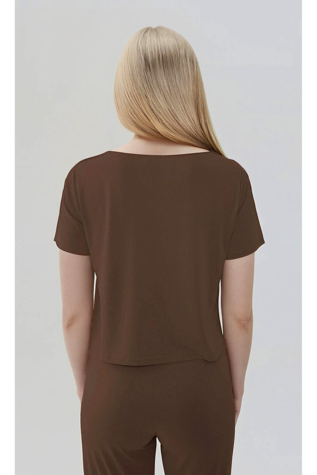 بلوزة مريحة بأكمام قصيرة - 4