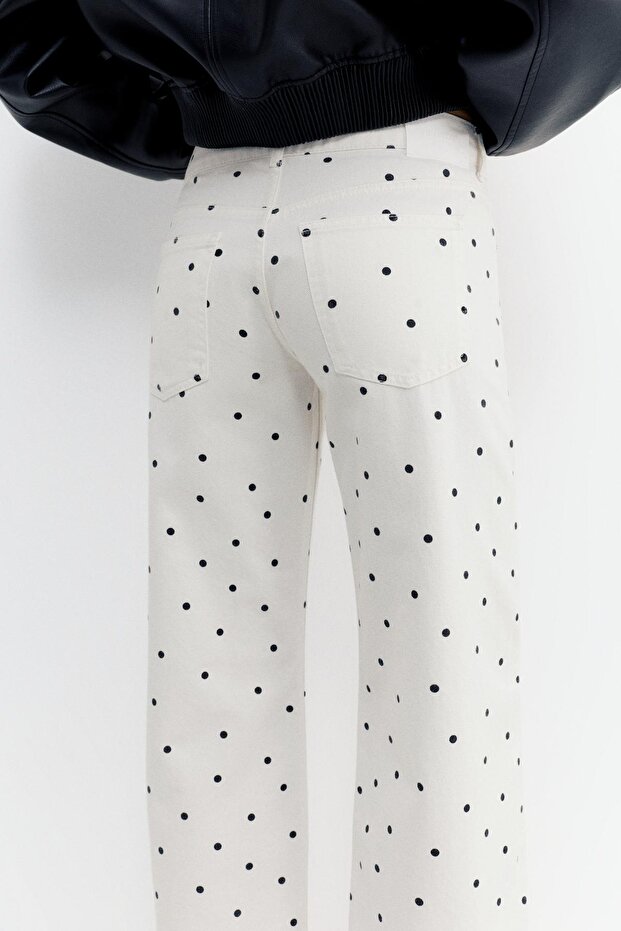 Puantiye desenli düz paça jean - 5