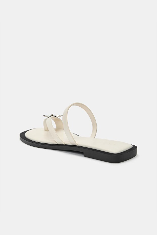 Düz süslemeli sandalet - 5