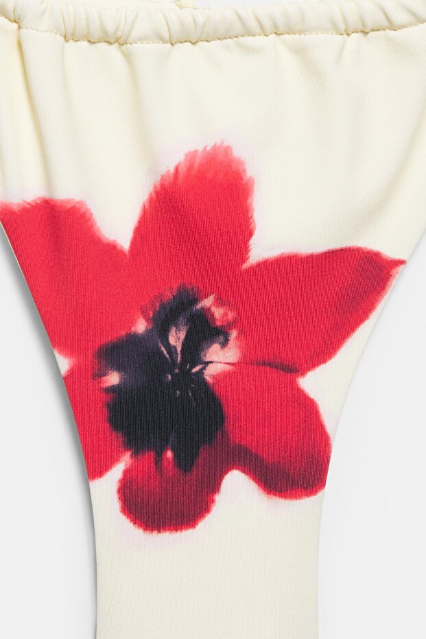 Çiçekli bikini altı - 5