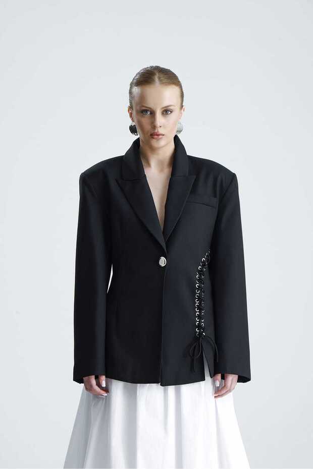 Nui̇t B Waist-Fitted Black Bird's Eye Detailed Jacket