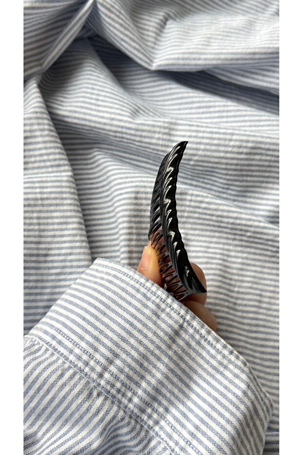 Black Twist Patterned Side Hair Comb - Retro Stylish Bun and Side Hair Accessory