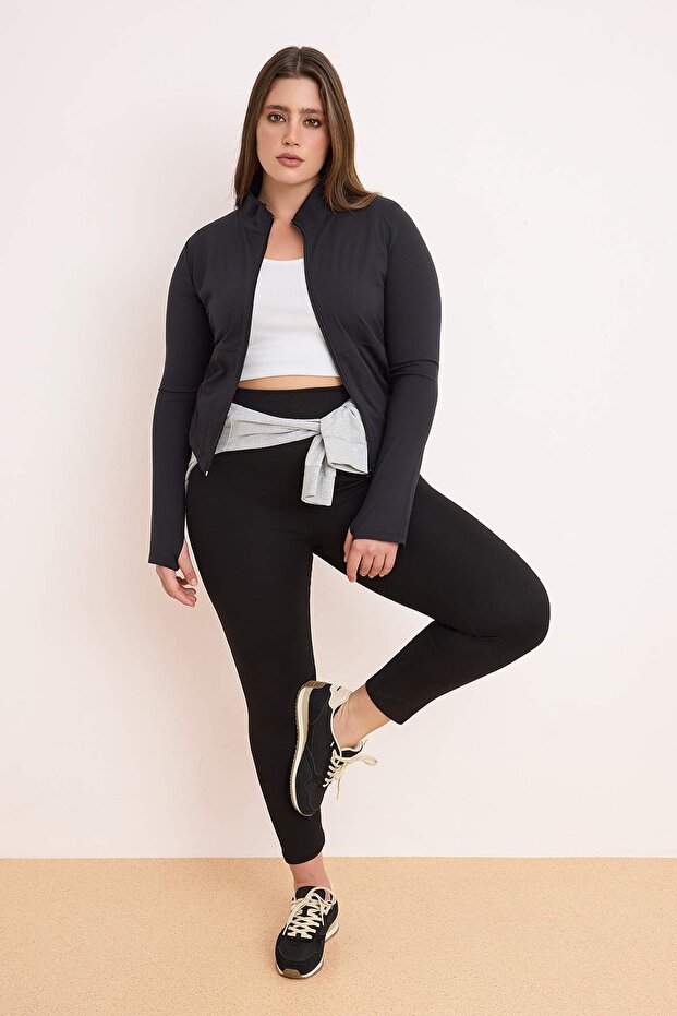 Siyah Fırçalı Soft Kumaş Baş Parmak Delikli Büyük Beden Spor Ceket/Sweatshirt TBBSS26AG00009 - 1