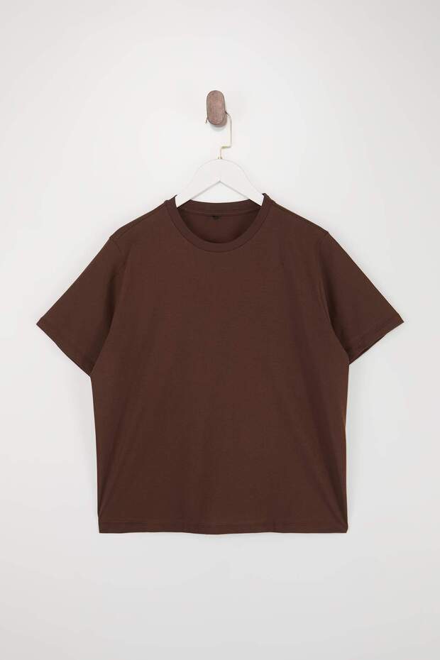 Kahverengi Regular Fit Crop Büyük Beden T-shirt TBBSS25BF00061