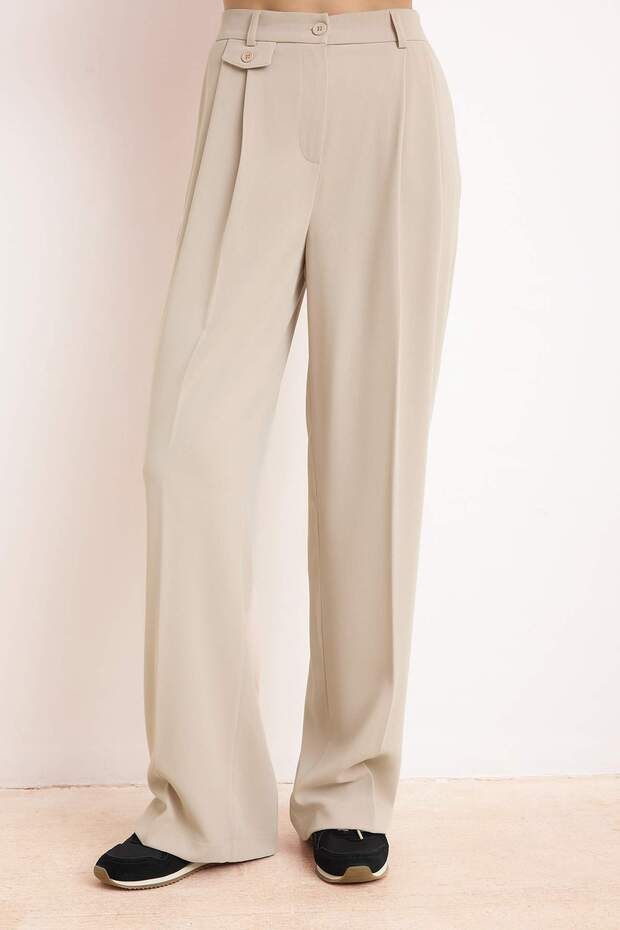 Bej Özel Koleksiyon Dökümlü Wide Leg/Geniş Paça Kumaş Pantolon TWOSS26PL00054 - 3