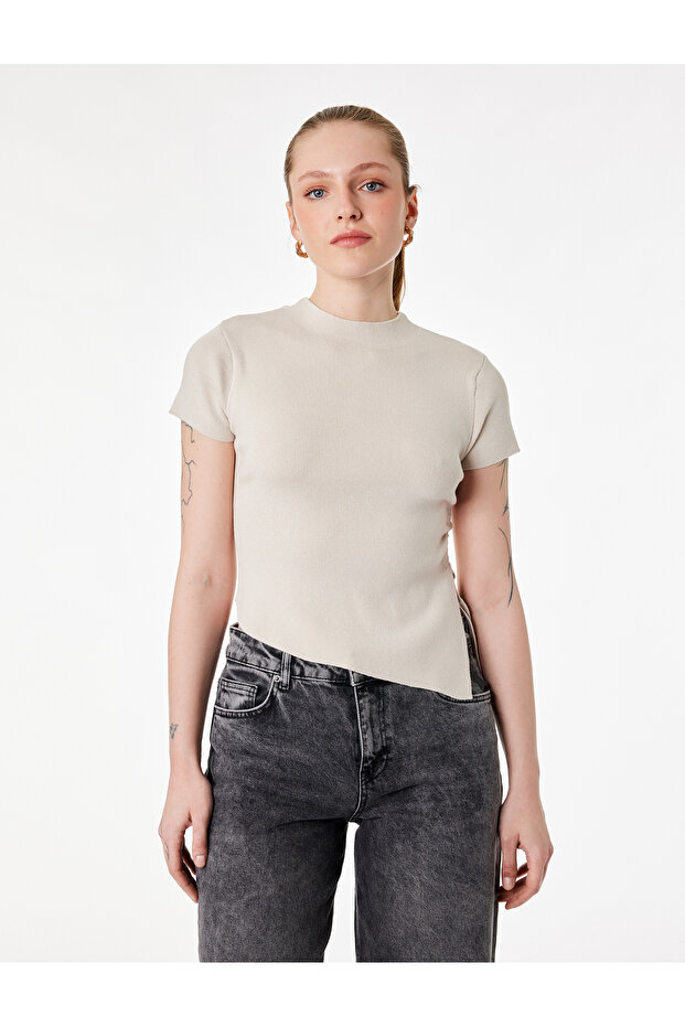 Asymmetrical Cut Short Sleeve Crew Neck Gathered Knitwear T-Shirt