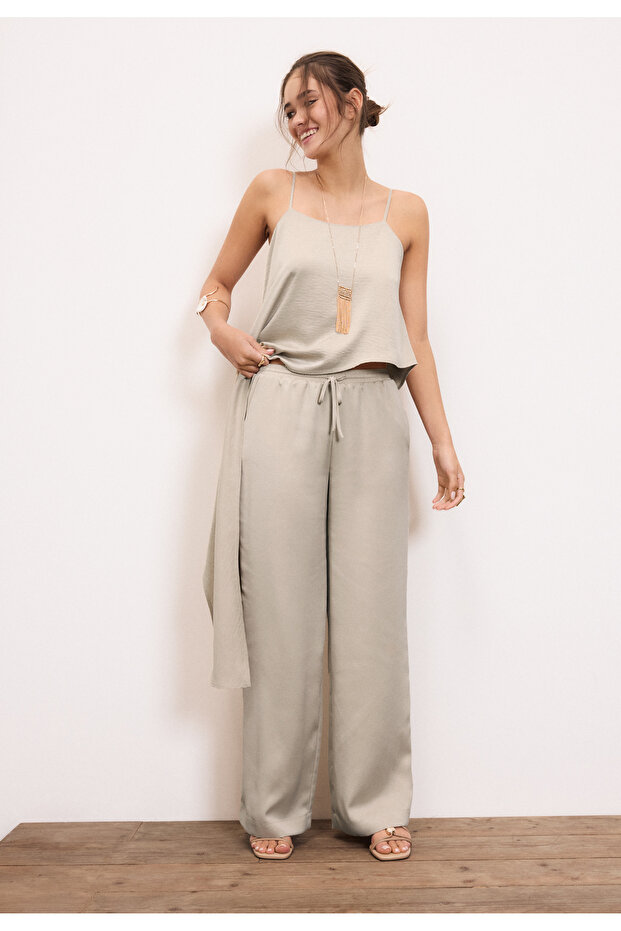 سراويل قصيرة من الساتان - 2