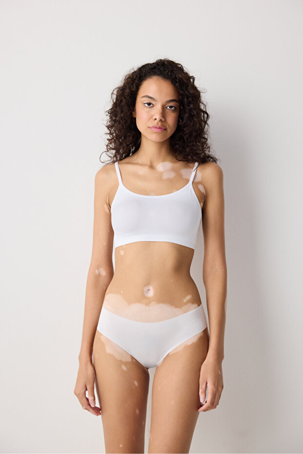 حمالة صدر Nu Basic غير ملحومة ومغطاة باللون الأبيض - 1