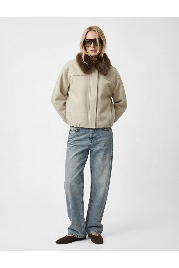 Long Sleeve Pocketed Detachable Faux Fur Collar Cashmere Crop Bomber Jacket