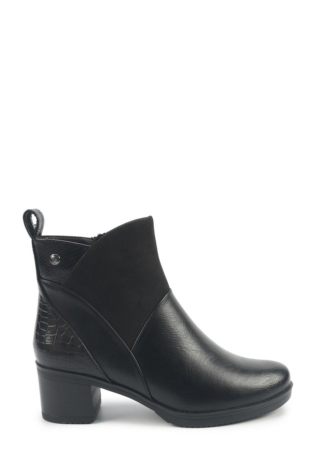 165076.Z5Pr Black Women's Heeled Boots