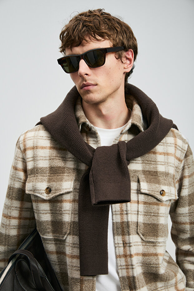 قميص Vardar الرجالي الأساسي ذو المقاس العادي باللون البيج - 5