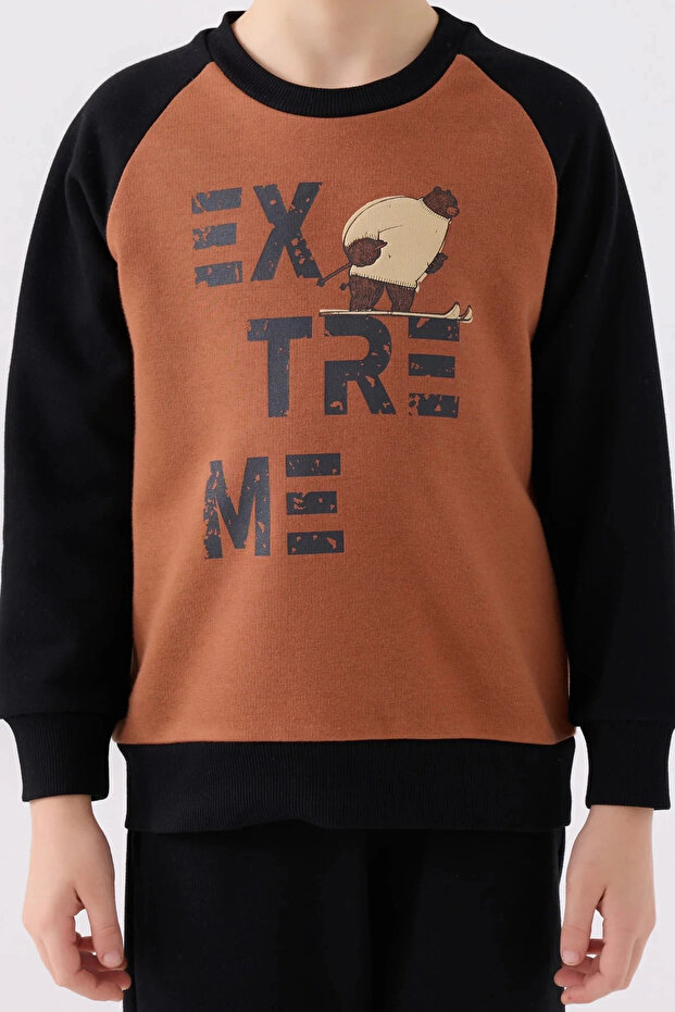 طقم بدلة رياضية للأولاد - بني - 4