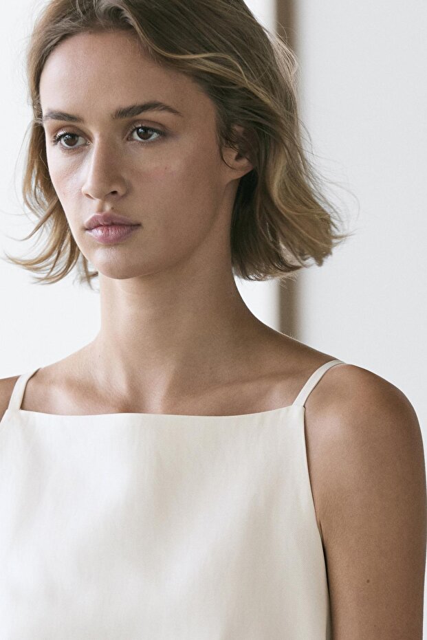 Dökümlü mini elbise - 3