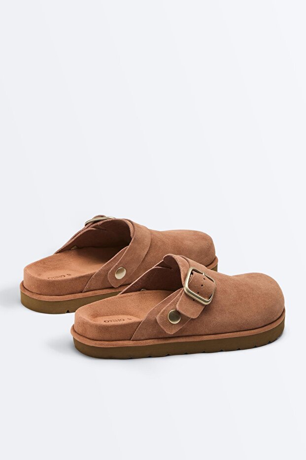Buckled split-leather mules - 6