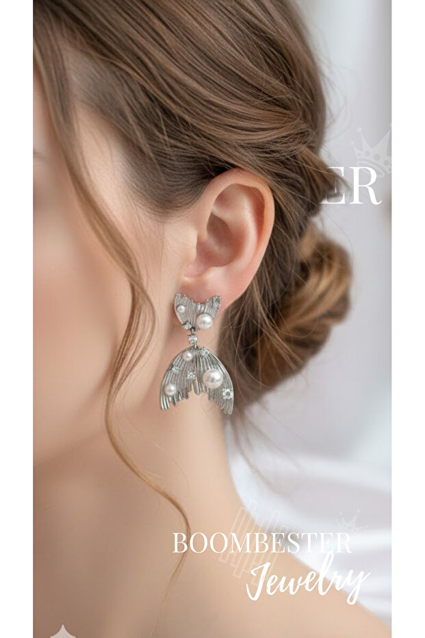 Aurora Pearl Wing Dangle Earrings – Luxury Design with Pearls & Zircon Stones, Silver / Gold Color Options