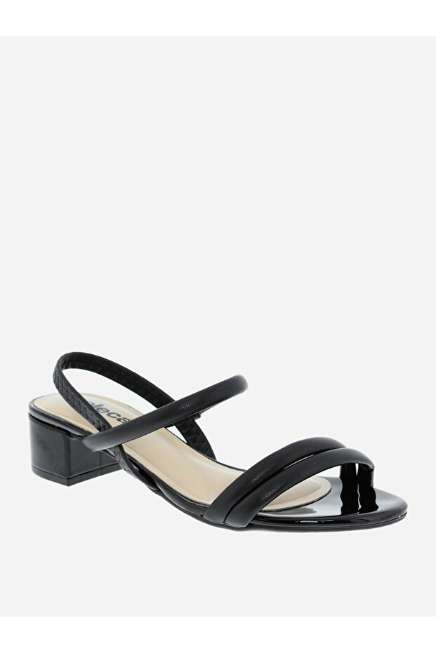 صندل مفتوح من الأمام بكعب حذاء بكعب عريض وأحزمة متعددة - 1