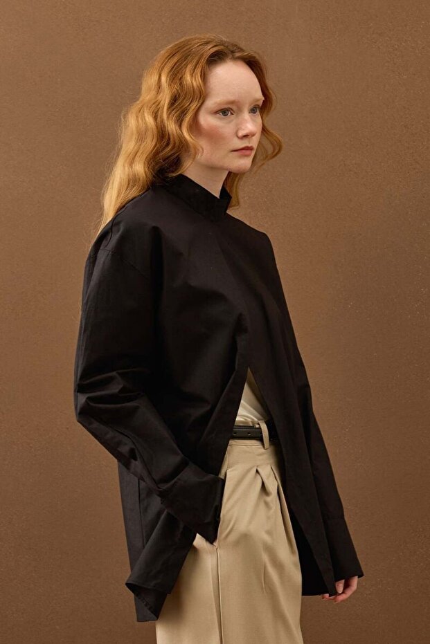 Siyah Ön Yırtmaçlı Gömlek - 2