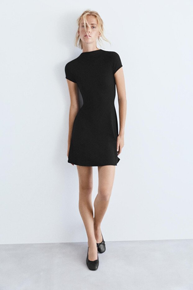 Dik yaka kısa elbise - 1