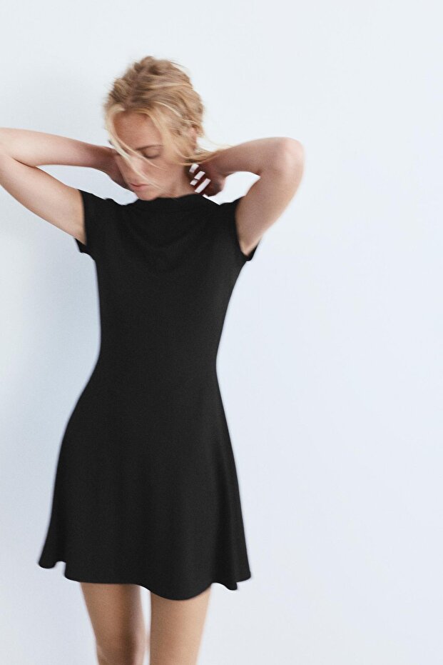 Dik yaka kısa elbise - 2