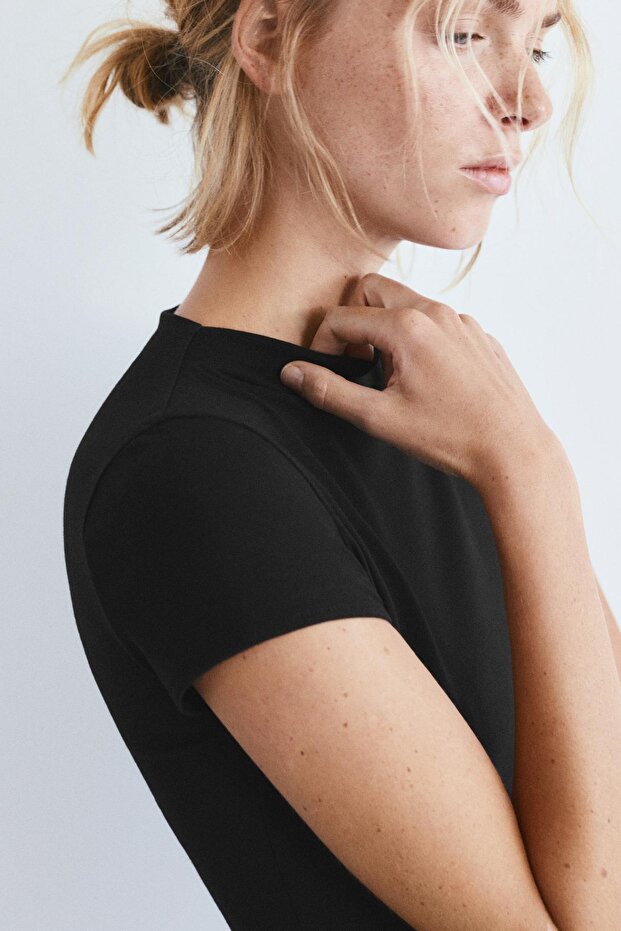 Dik yaka kısa elbise - 4