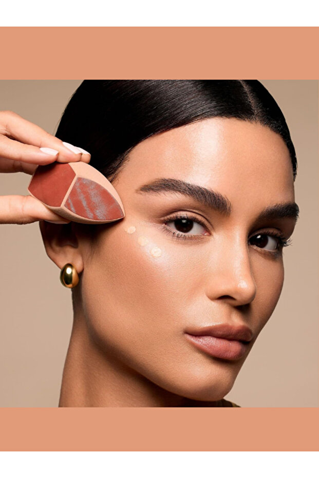 مجموعة ريل تك ميك أب سيفر من الإسفنج والفرش - 3