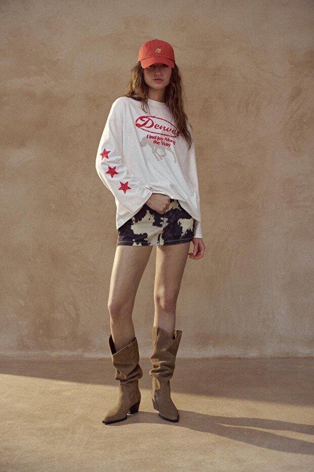 At grafik baskılı t-shirt - 2