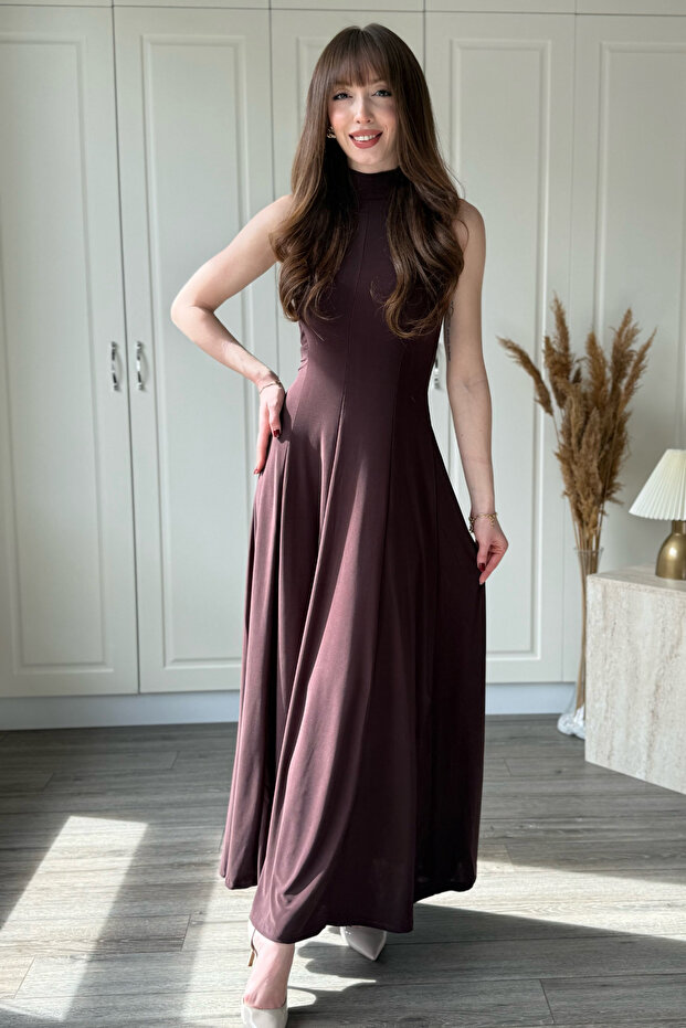 Halter Neck Pleated Elegant Maxi Dress