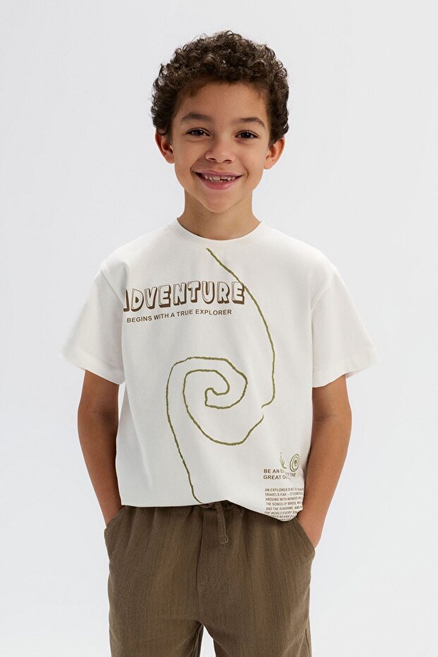 Boy's Great Tshirt 4-8 Years Cream