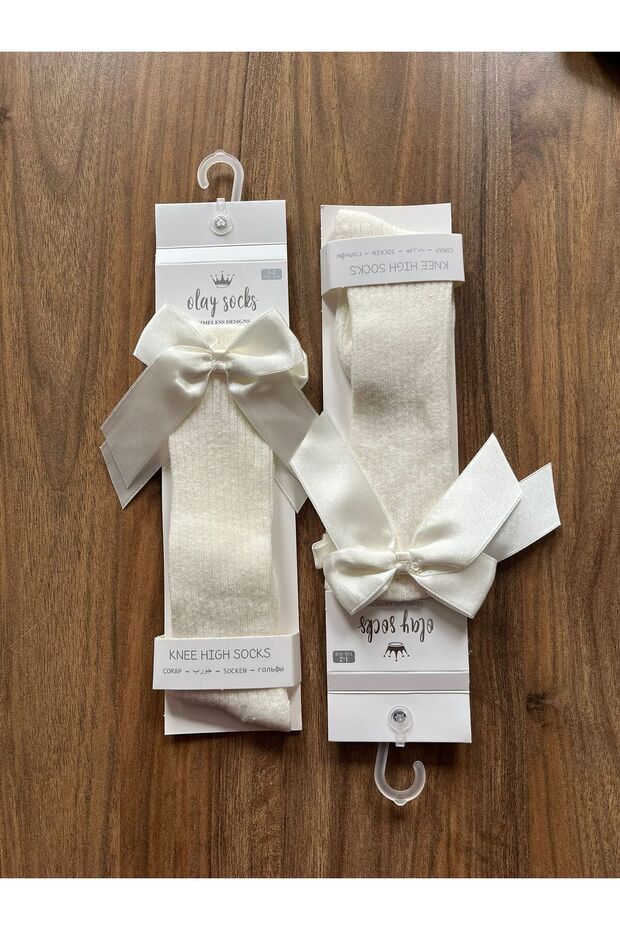 Girls' Knee High Socks – with Bow