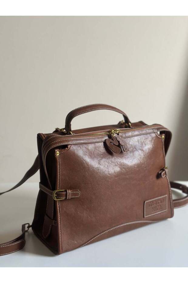 Structured vintage-style 2-way Shoulderbag/Backpack