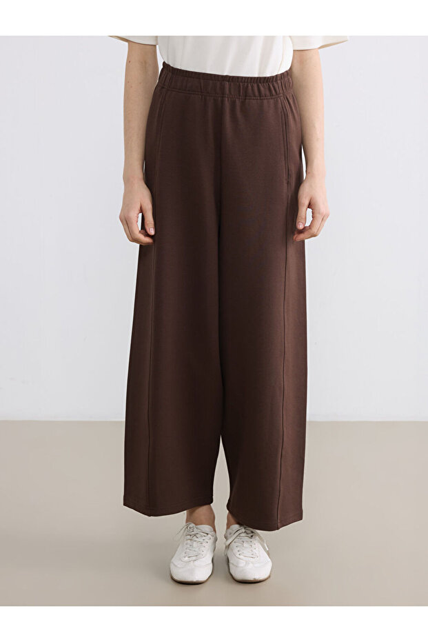Soft Touch Women's Sweatpants with Elastic Waist