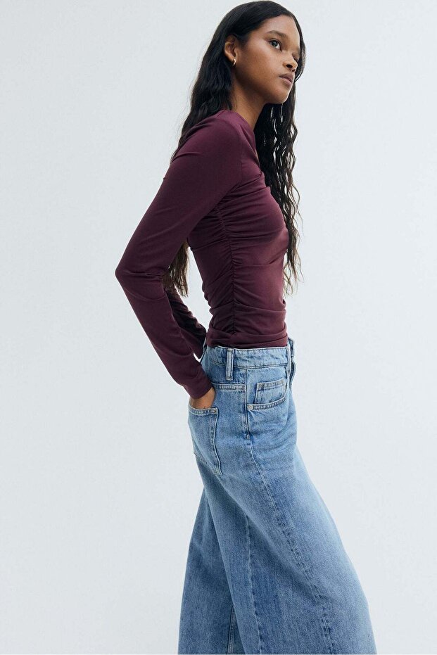 بلوزة مكشكشة بكتف واحد - 4