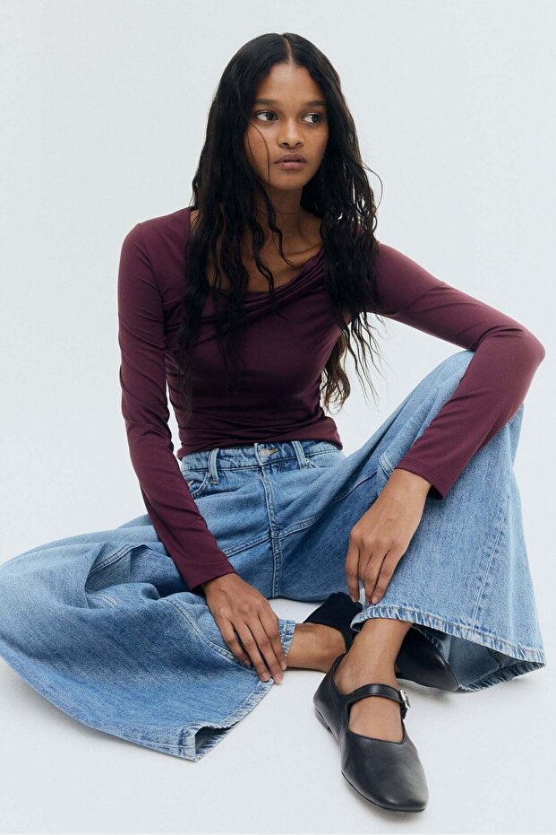 بلوزة مكشكشة بكتف واحد - 3