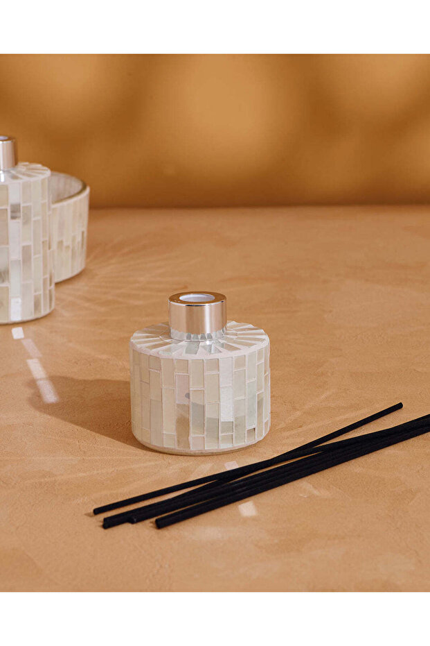 موزع عطر في حامل زجاجي - 15% عطر (100 مل)