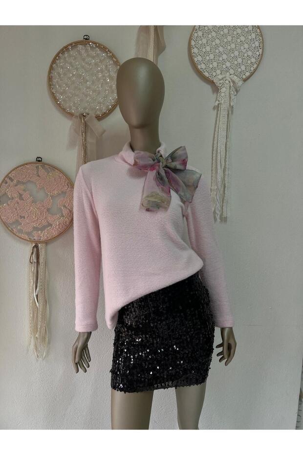 Pembe Triko Kadın fularlı Kazak - 1