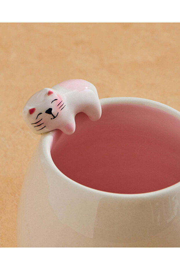 كوب وردي مزين بسحر قطة - 2